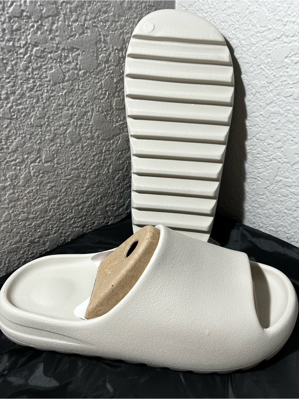 YZY Yeezy YS-01 Cream Slide Sandals Men’s Size 12 New in Bag